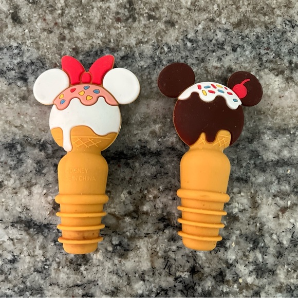 Disney Bottle Stopper Set of 2 Mickey and Minnie Ice Cream Park Snack Icon Wine - Picture 2 of 6